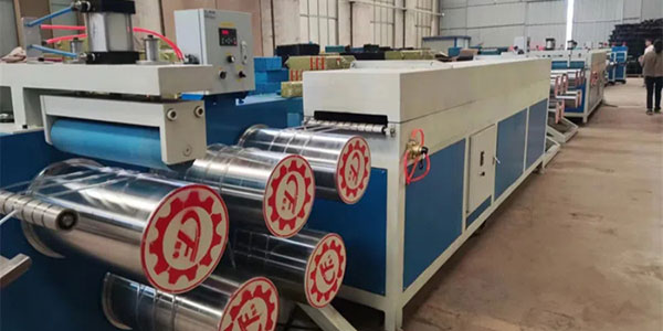 PET塑鋼線生產(chǎn)設(shè)備